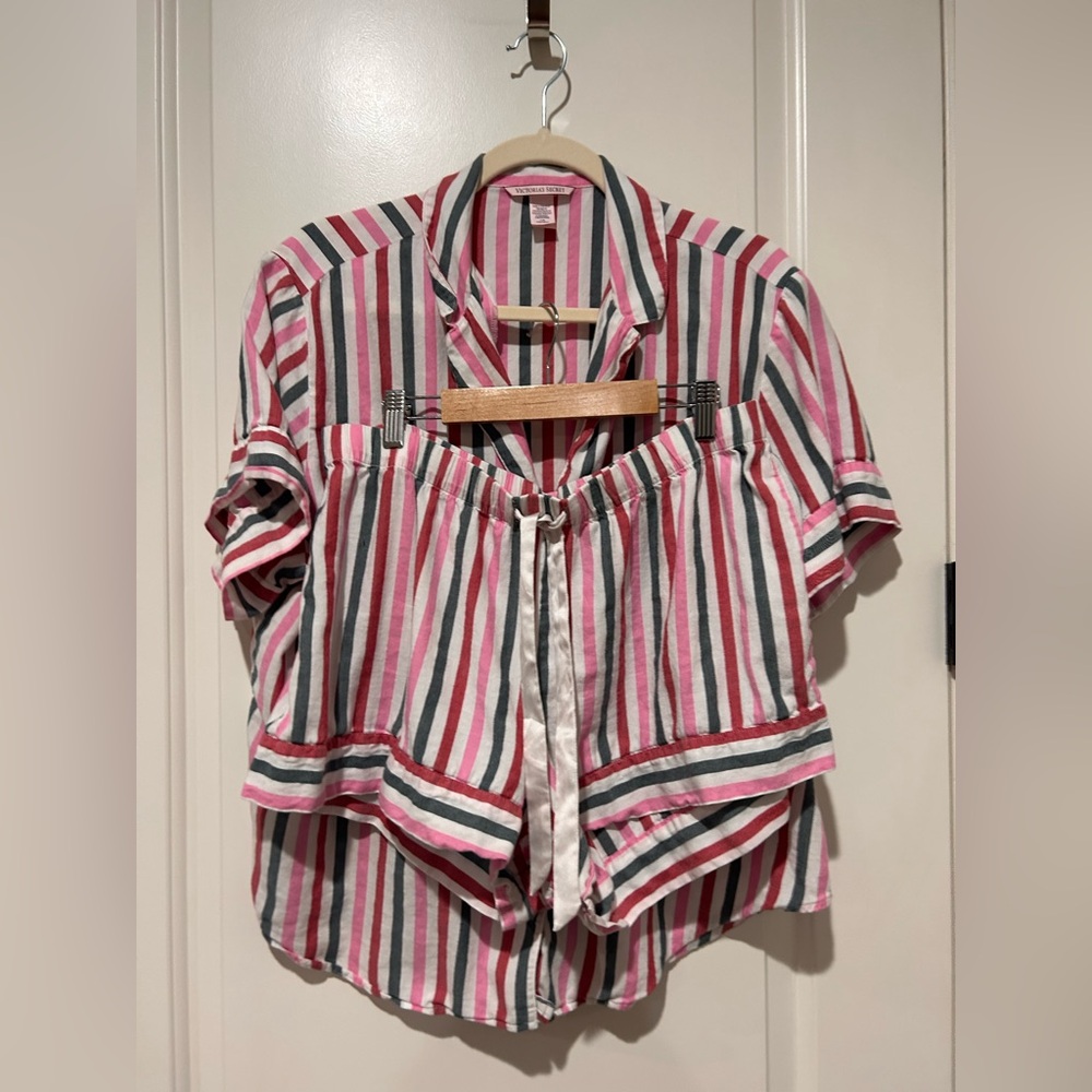💤💘🪽Victoria's Secret Feminine & Cozy Stripes Pajama Set🪽💘💤